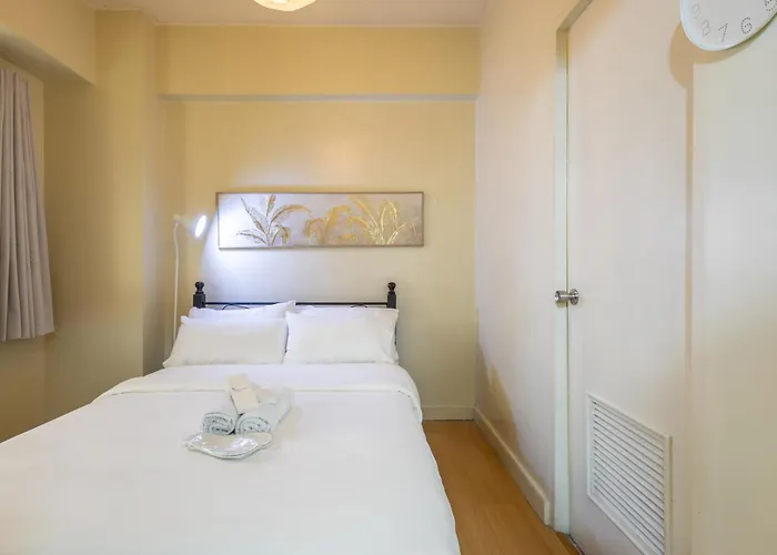 Forbeswood Heights 1br With Garden View