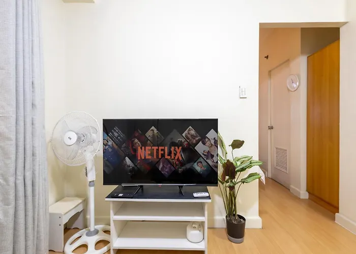 Forbeswood Heights 1br With Garden View Apartment Manila