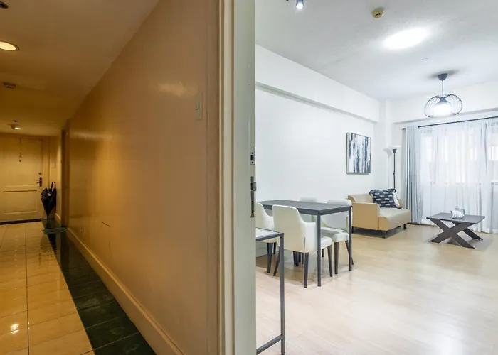 Forbeswood Heights 1br With Garden View Manila