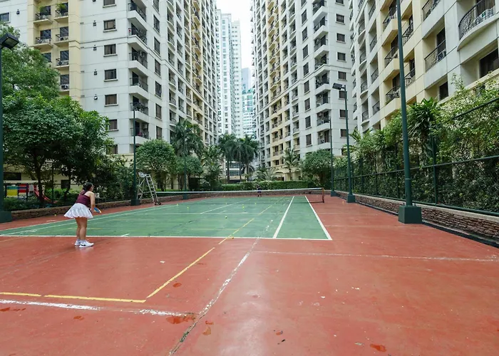 Apartment Forbeswood Heights 1br With Garden View Manila