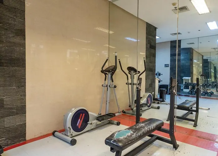 Apartment Forbeswood Heights 1br With Garden View Manila