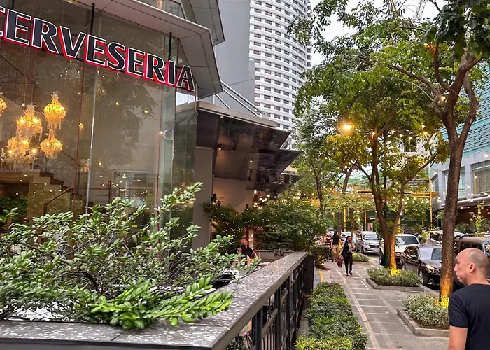 Forbeswood Heights 1br With Garden View